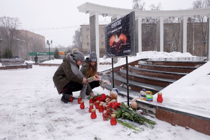 мемориал «Скорбящая мать» в городе Пушкино