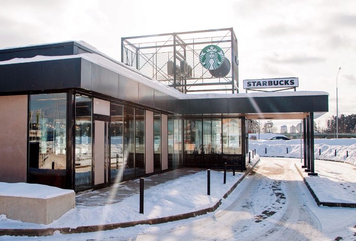  В Пушкино открылась кофейня Starbucks.