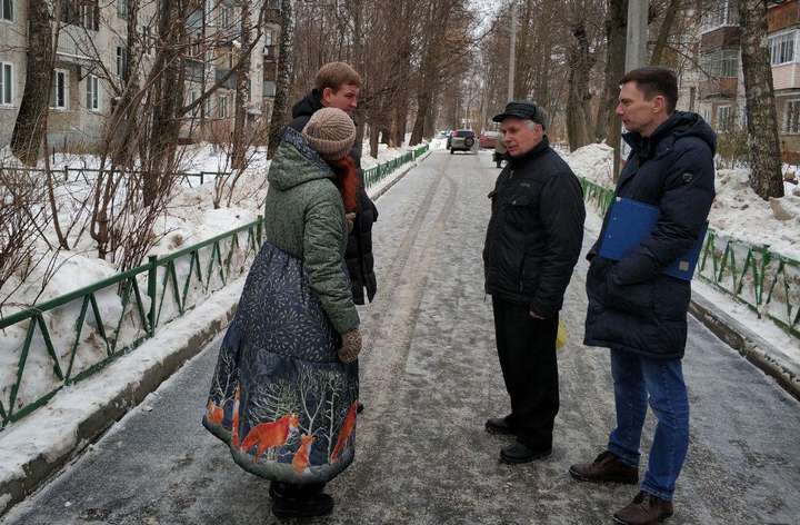 В Пушкино прошёл рейд по проверке содержания кровель и дворов.