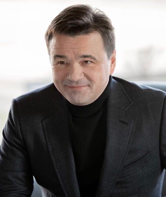 Москва и Подмосковье вводит электронные пропуска на поездки на транспорте.